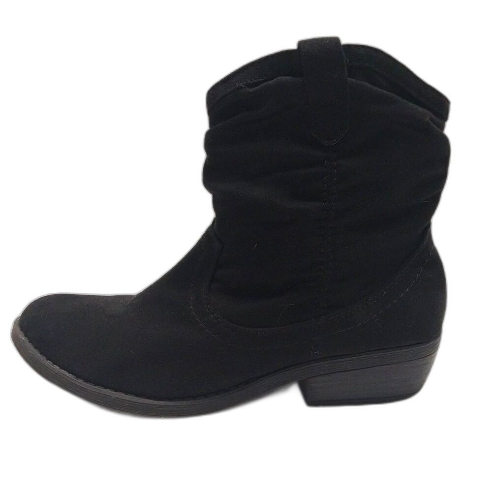 Trend Report Ankle Boots Size 7 1/2 Women's Black Swede #X31